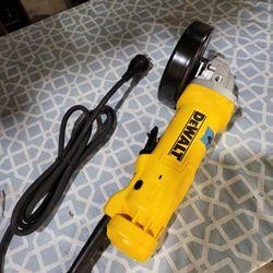 DEWALT 11 AMP GRINDER CORDED $110