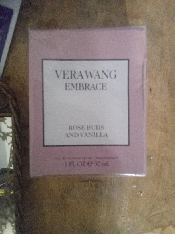 Vera Wang Embrace Perfume