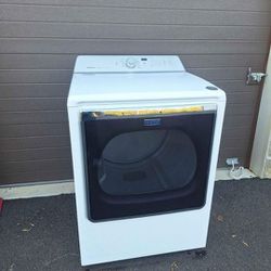 White Maytag XL Capacity Electric Dryer