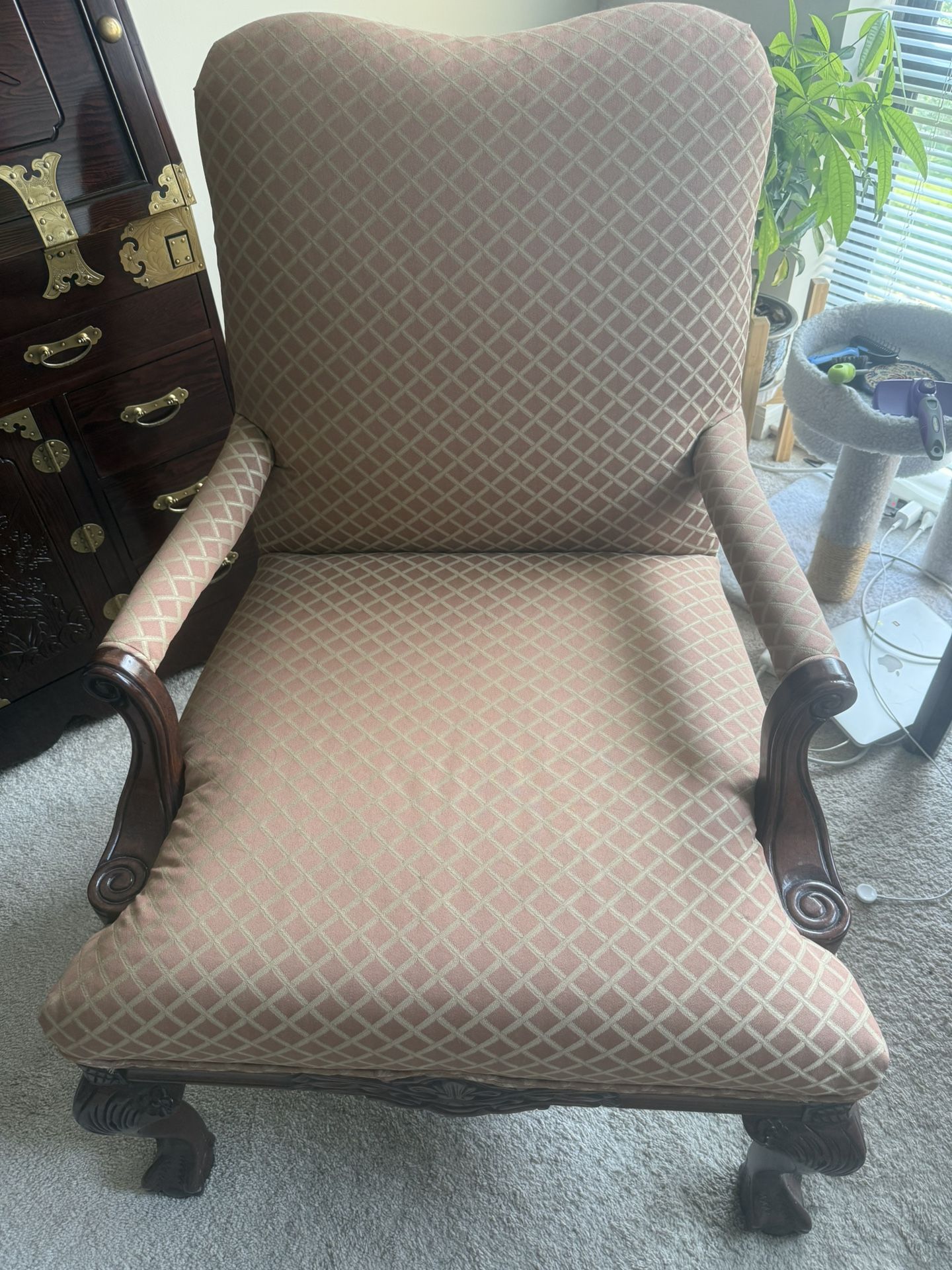 Antique Chippendale Hickory Hill Arm Chair