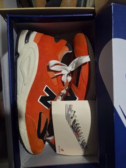 All like new ) New balance 990 size 9