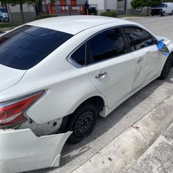 2014 Nissan Altima Parts Car