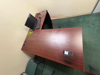 L-Shaped Office Desk Mahogany Laminate