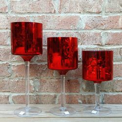 Gorham Christmas Red Snowflake Hurricanes 