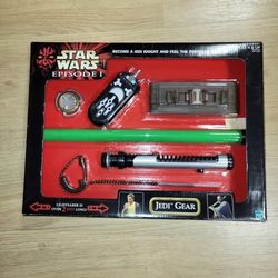 STAR WARS EPS 1 JEDI GEAR HASBRO NIB 1998 THE PHANTOM MENACE ROLE PLAY SET