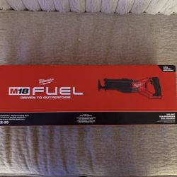 Milwaukee Super Saw Zall 