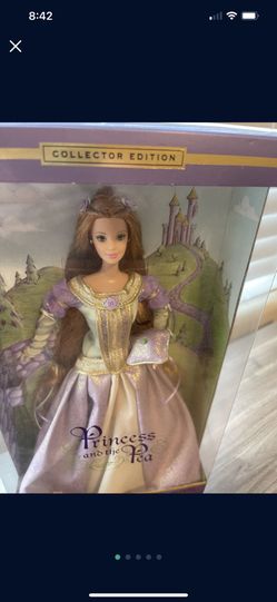 Princess and the Pea Barbie collector edition 2000 