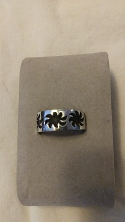 Band. Size 8 sterling silver 925