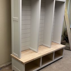 Mud room And More