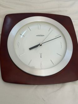Atomix Clock