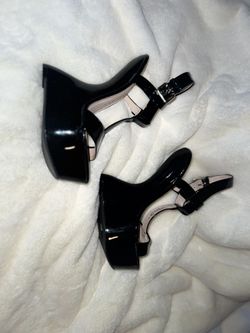 Chinese Laundry Black Controversy Wedges