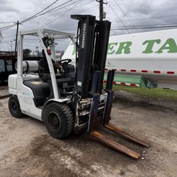 2017 Unicarriers MUG1F2A30LV 6000lb Forklift