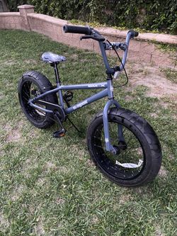 Mongoose bmax boy's top fat tire bike 20