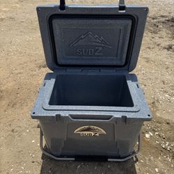 Sub Z Cooler 23qt 