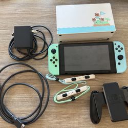 Nintendo Switch - Animal Crossing Edition
