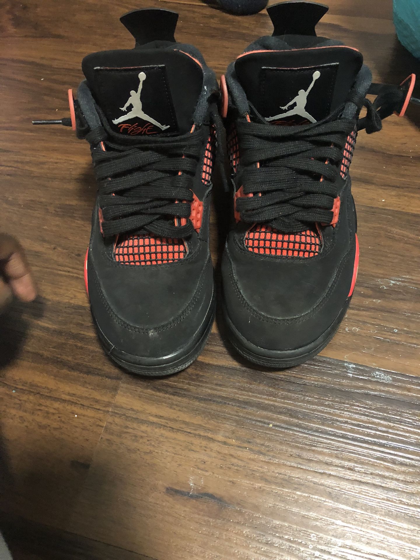 Jordan 4 Red Thunder