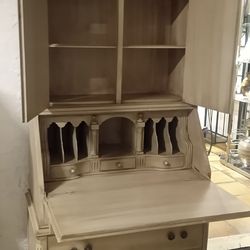 Secratery dresser desk