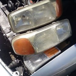 Yukon Denali Head Light