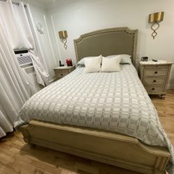 Bedroom Set - Queen Size