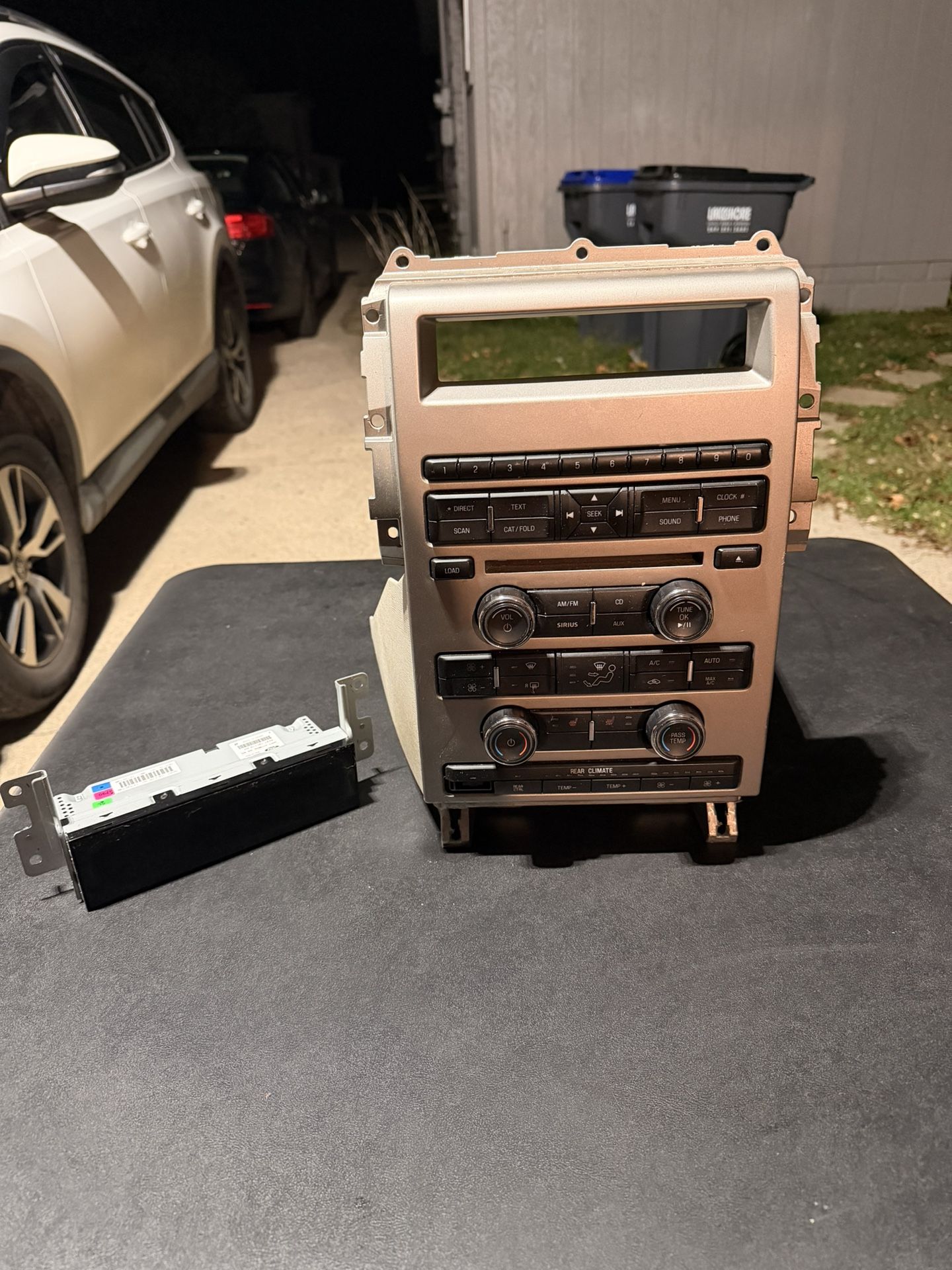 2009 Ford Flex Radio And Climate Control Pannel