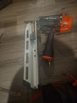 Banks Pneumatic Framing Nailer