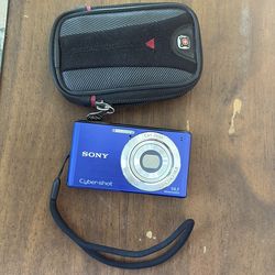 Sony Cybershot 14.1mp digital camera