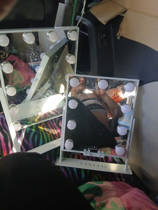 Couple Different Types N Sizes Of Vanity Bluetooth