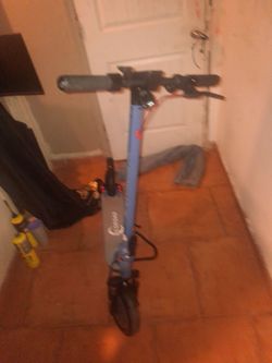 Electric scooter comes with everything