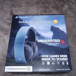 PlayStation 4 Uncharted Headset Edition