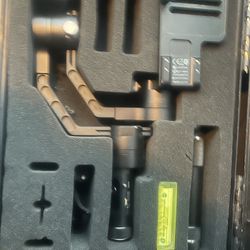 Zhiyun Crane V2