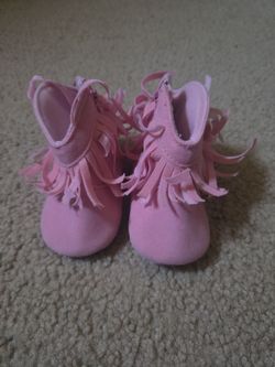 Pink baby shoes