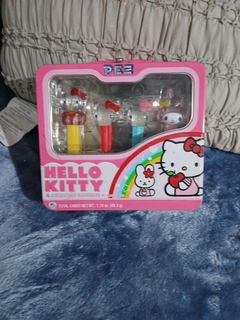 Hello Kitty Pez Set