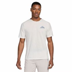 Nike Trail Solar Chase Men's Dri-FIT Short-Sleeve Running Top