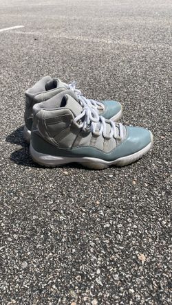 Size 8 Cool Grey Jordan 11s 2010