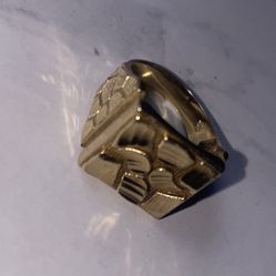 10K Gold Nugget Ring $150