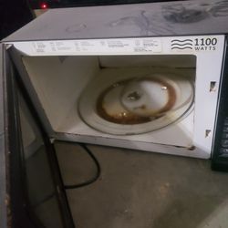 Black Microwave That Works