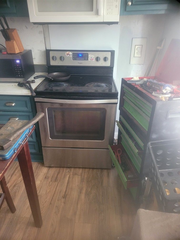 Whirlpool Electric Stove
