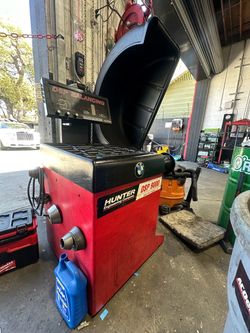 Hunter DSP 9000 Wheel Balancer – Works Great