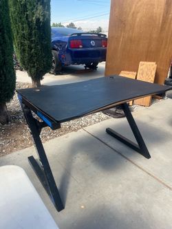Desk!