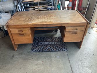 FREE Solid Wood Executive Desk – Heavy Duty Office Desk