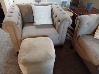 Free Sofa set