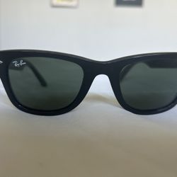 Rayban Wayfarer $150 