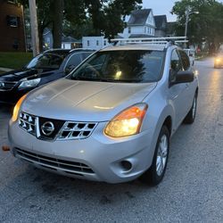 Nissan Rogue Select S Sport Utility 4D