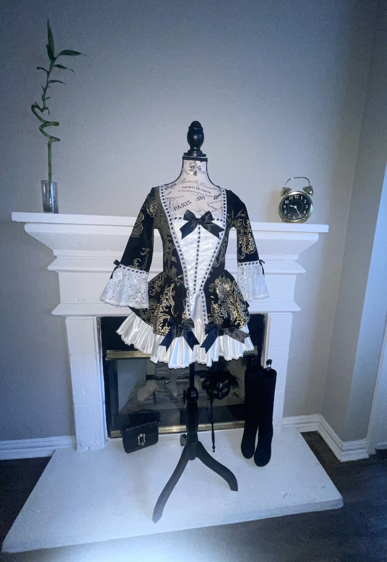 Vintage Gold & Black Elegant Dress