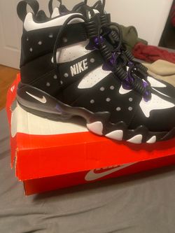 Charles Barkley’s Size 9.5
