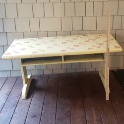 Kid's Desk