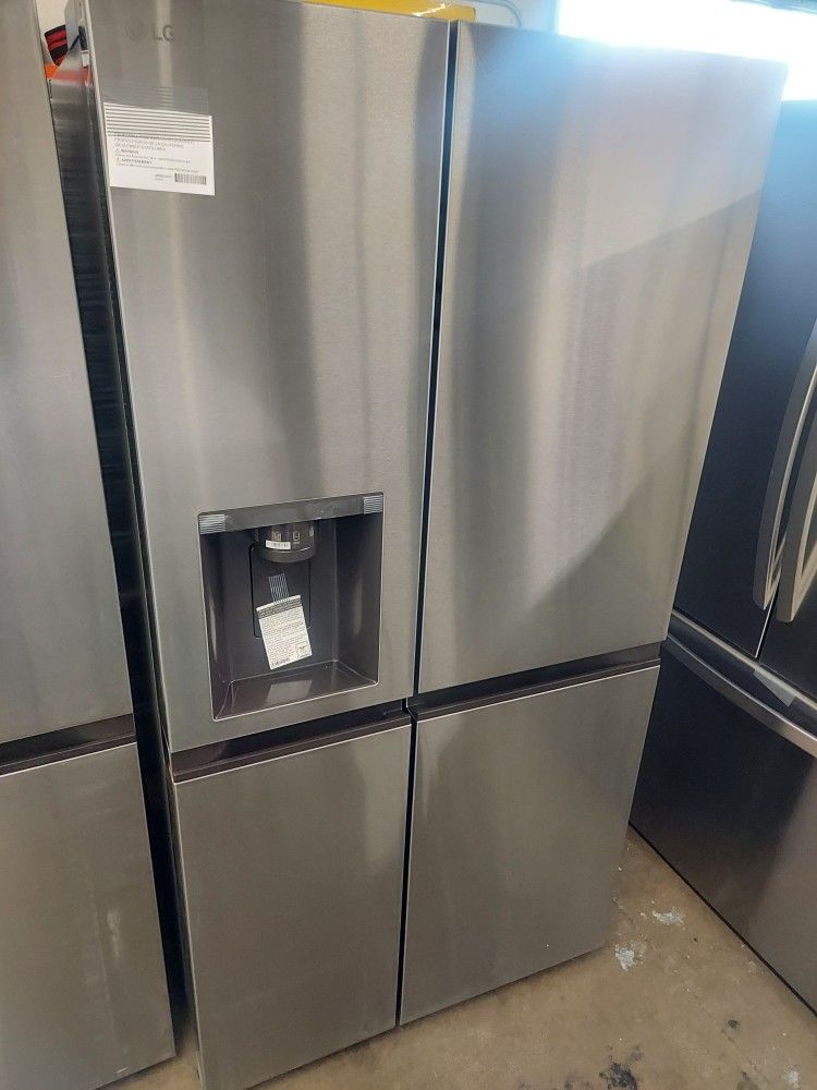 LG 27cu.ft Side-By-Side Refrigerator