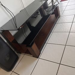 Mesa De Televisión 