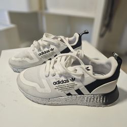 Size 12 Youth Boys Adidas Tennis Shoes