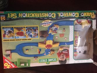 Elmo train set